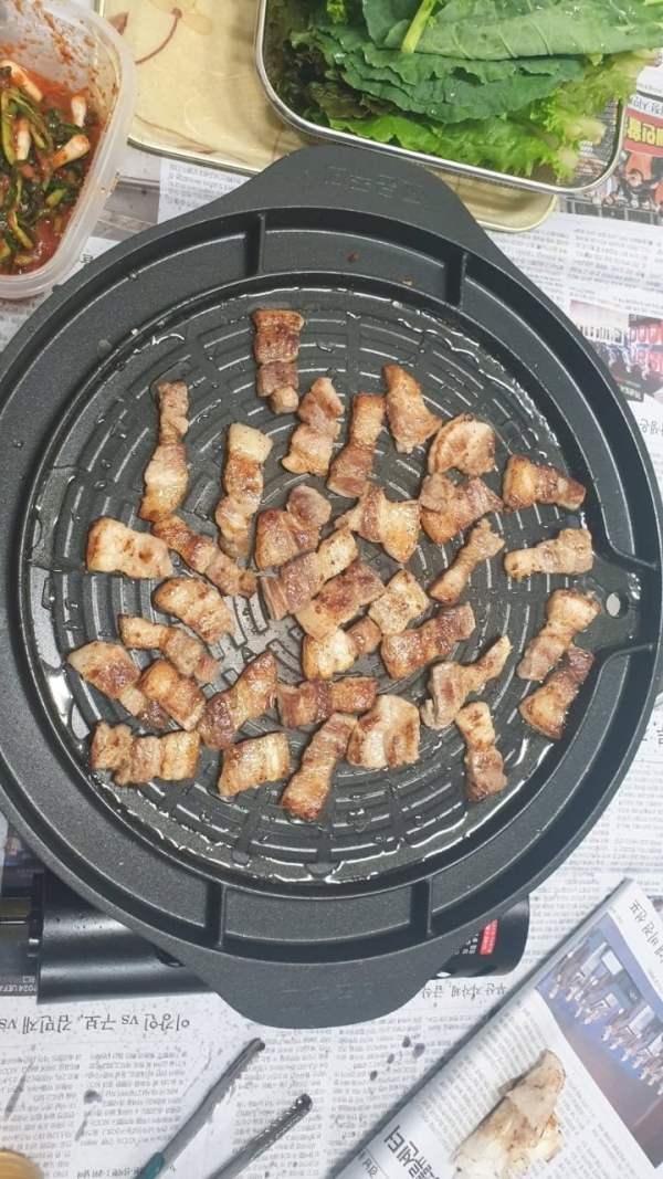 삼겹살 잘못 자른 건지 한 번 봐주세요.png
